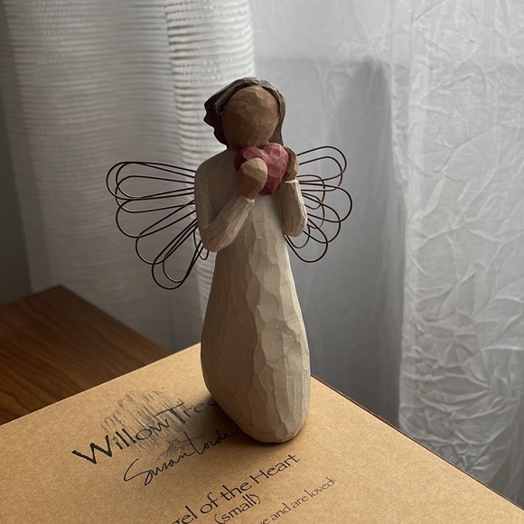 Willow Tree "Angel of the Heart" - Picture 2 of 7